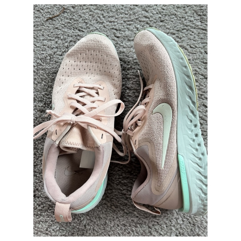Nike odyssey react size 8.5